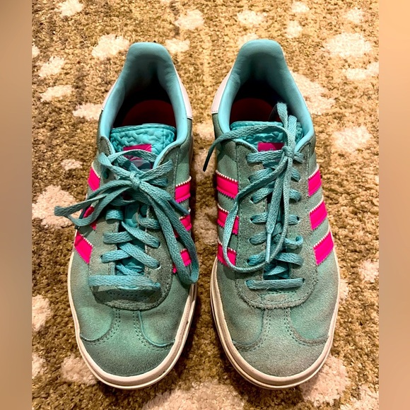 Adidas Women's Gazelle Aqua and Pink Sneakers Size 5 - Picture 3 of 9